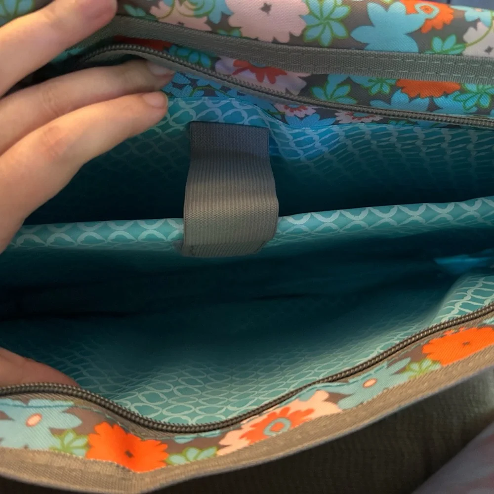 J World Blossom Thomas Laptop Messenger Bag